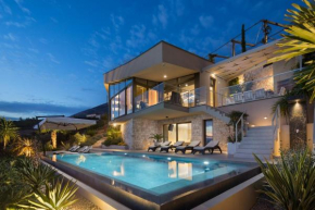 Luxury Bevel House